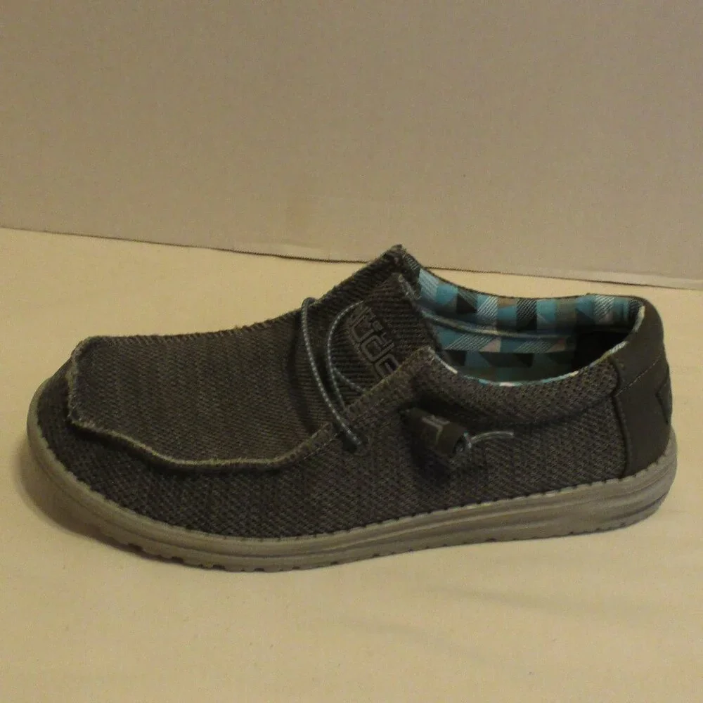 Hey Dude Shoes Wally Sox Men Size 9 Charcoal Travel Airport Vacation Fun Shoes